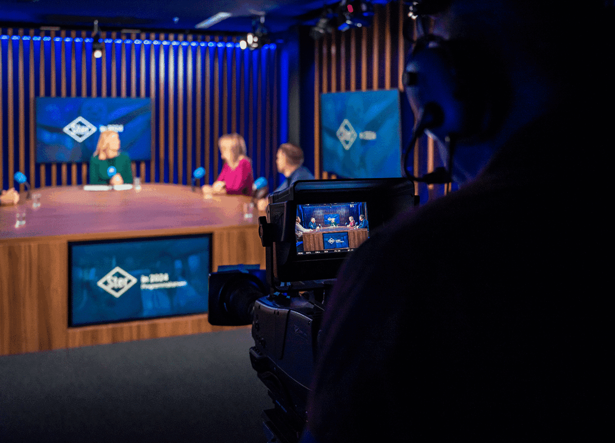 Live-communication-and-webinar-formats-in-professionele-broadcast-studio-Amsterdam